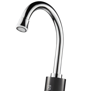 Проточный водонагреватель Electrolux Taptronic Black