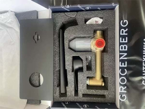 Смеситель встраиваемый Grocenberg GB599BL черный матовый для умывальника