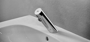 Смеситель для умывальника Ideal Standard SensorFlow New A7559AA бесконтактный