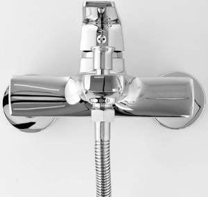 Смеситель для ванны Rea Rusel Chrome REA-B2032