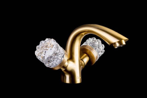Смеситель для умывальника Boheme Crystal 311-CRST