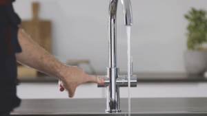 Смеситель для кухонной мойки Grohe Red Duo 30079001 / 30079DC1 в комплекте с бойлером, хром