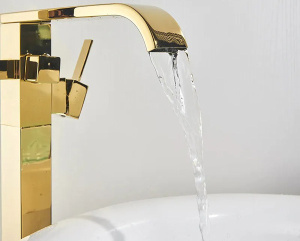 Смеситель для ванны Rea Carat Gold REA-B5231 напольный