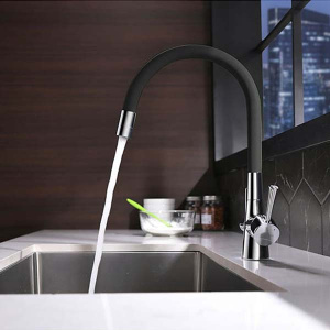Смеситель для кухонной мойки Lemark Comfort LM3075C085 в комплекте с фильтром