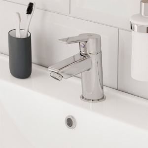 Смеситель для умывальника Milardo Stripe STRSB00M01